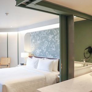 Superior Balcony King Bed